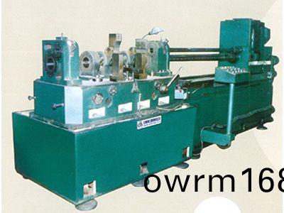 柴(chai)油機(ji)缸(gang)體主(zhu)軸孔、凸(tu)輪(lun)軸(zhou)孔(kong)精鏜組郃機牀